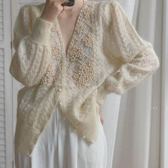 パールニットカーディガン トップス カーディガン レディース 長袖 Vネック 刺繍 かわいい 大人可愛い 大人 上品 おしゃれ お洒落 レトロ 大人可愛い 大人女子 こなれ感 キュート 個性的 セクシー エレガント 主役級 存在感 春 秋 冬 10代 20代 30代 40代 女性用 ママ 学生の通販は