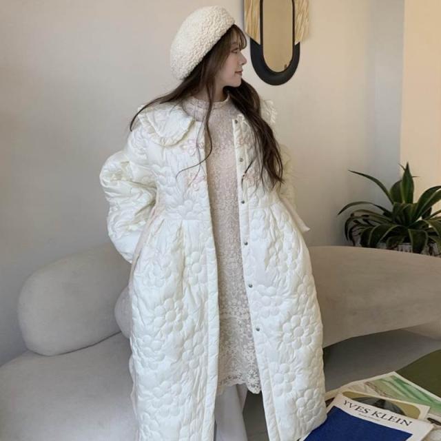 花柄コート 綿コート ホワイト フレア アウター コート ブルゾン ジャケット 長袖 スリム 細身 ストレート スマート かわいい きれいめ シンプル 大人 上品 大人可愛い 大人女子 こなれ感 ラフ クール モード系 セクシー エレガント 無地 春 秋 冬 誕生日 謝恩会 レディースの通販は 7,580円