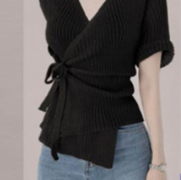 Vネック変形デザイン半袖カットソー トップス カットソー 半袖 Vネック タイト リボン ウエストマーク ウエストリボン 大人可愛い きれいめ シンプル 大人 上品 おしゃれ かっこいい 大人可愛い 大人女子 個性的 クール 存在感 無地 春 夏 10代 20代 30代 40代 レディースの通販は