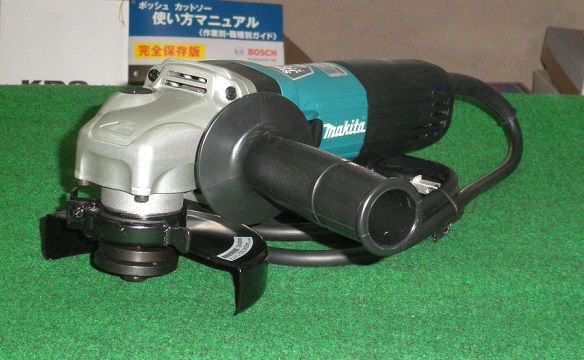 マキタ GA5041C 125ｍｍ電子ディスクグラインダ ダイヤル変速付 機械式ブレ−キ付 再起動防止付 ソフトスタ−ト AC100V 新品