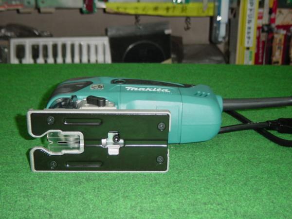 マキタ 4350FT ジグソ− 低騒音＆低振動 工具レスブレ−ド交換 ブロア付 オービタル機構付 AC100V 新品の通販は