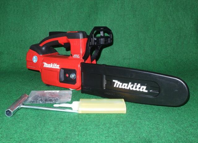 マキタ MUC254DZNR 18V充電式チェーンソー ガイドバ−長さ250mm M11専用薄型スプロケットノ−ズバ−仕様 赤 本体のみ バッテリ・充電器別売 ちょい軽 新品の通販は