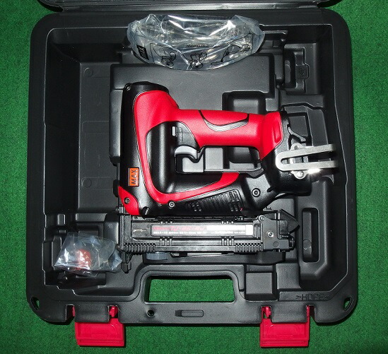 工具】マキタ充電式タッカ18V 4mmマックスステープル付き（本体と