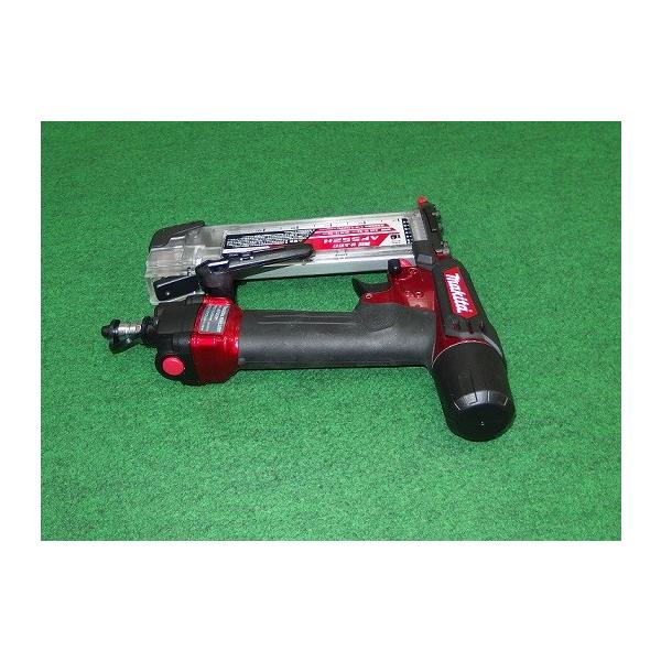 送料無料 マキタ AF552H エアダスタ付高圧仕上釘打機 赤 新品 フィニッシュネイラ_2