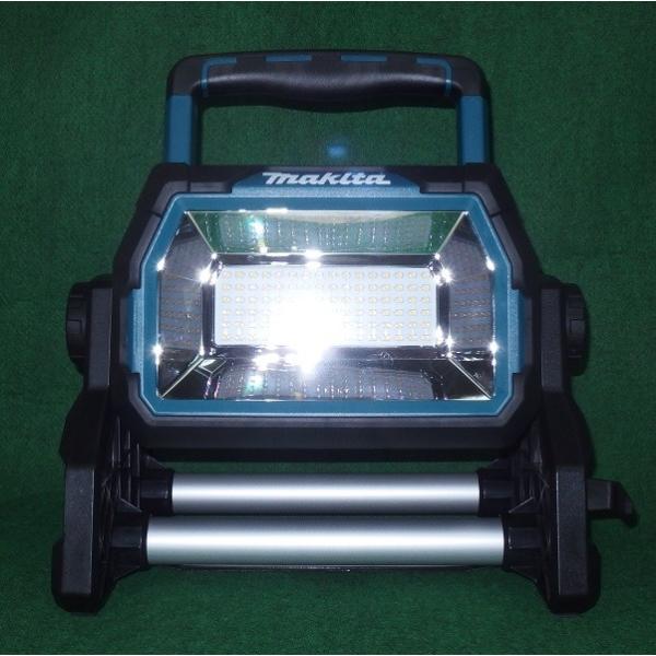 マキタ ML809 充電式LEDスタンドライト 光束10000lm 14.4V/18V AC100V 兼用 バッテリ・充電器別売 新品 圧倒的に明るい