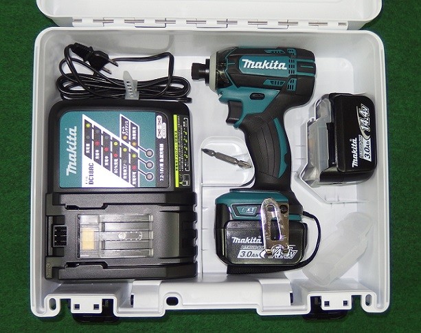 マキタ TD138DRFX 14.4Vインパクトドライバ 最大締付トルク:160N・m 