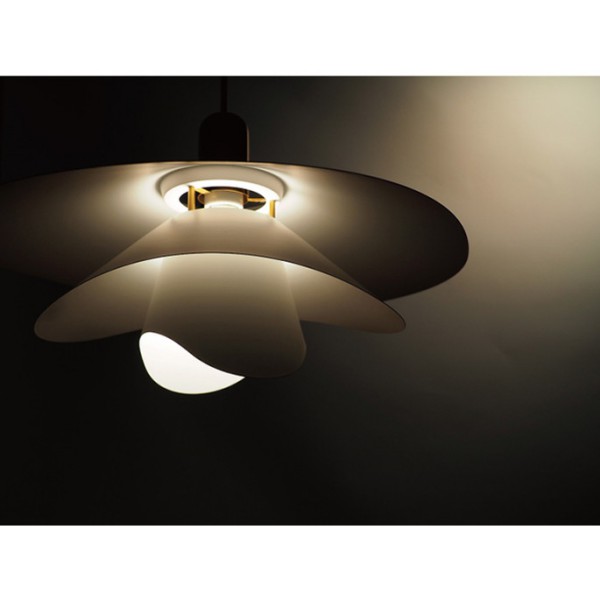 kousatenVinka /ホワイト ペンダントライト モダンデザイン Vinka /ホワイト ペンダントライト モダンデザイン