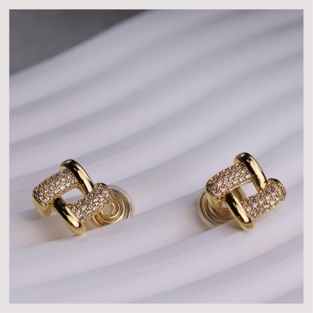 痛くない イヤリング 金属アレルギー対応 18K ニッケルフリー ジルコニア レディース 大人 かわいい エレガント ゴージャス リッチ ジュエリー ゴールド 両耳用 送料無料 プチプライス高見え CRAIFE イヤリング