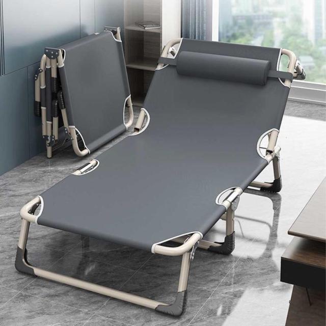 【送料無料】 サマーベッド 折りたたみ 折り畳み コット リクライニング アウトドア ベッド キャンプ 組立不要 レジャー ビーチ 仮眠 来客用 枕付き の通販は