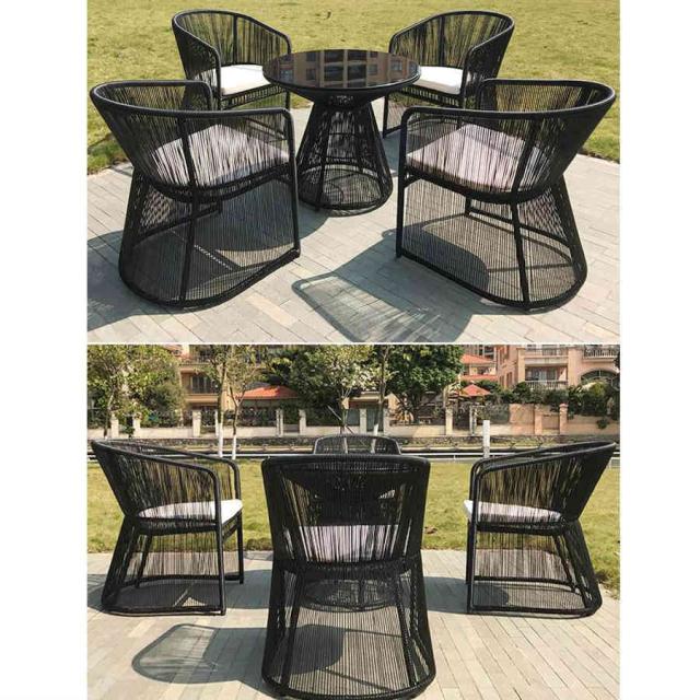 5個の屋外パティオ家具セット籐椅子ウィッカーセット、ガラステーブル