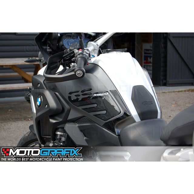 モトグラフィックス R1200GS ボディパッド ニー カーボン（カラー） MOTOGRAFIX バイク