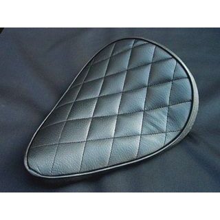 部品屋K&W 汎用 ソロシート ダイヤモンドステッチ カラー 薄茶 K&W バイクの通販は