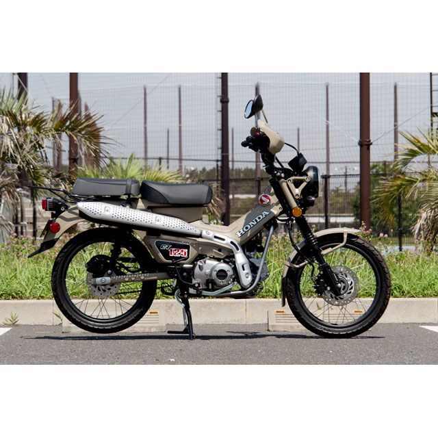 CT125 ハンターカブ用 タンデムシート リアキャリアセット ワールドウォーク バイク用品・キャンプ 用品 正規品販売のアイネット / ワールド