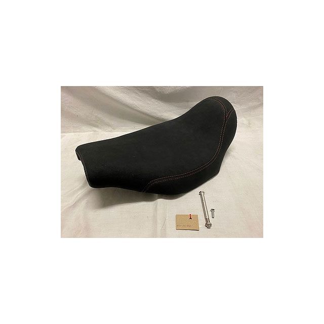 部品屋K&W ソフテイル ミルウォーキーエイト BT CHOPPERS製 純正タンク対応シート アルカンターラ スムース 18年式以降ソフテイル/ … 65,525円