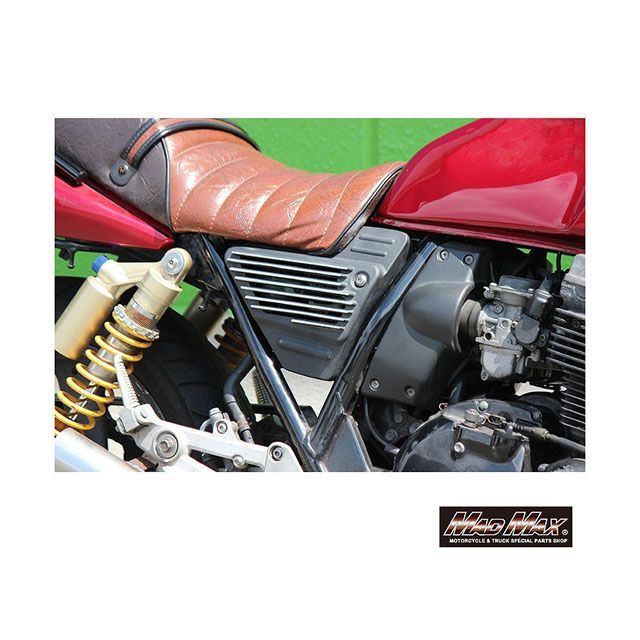 マッドマックス XJR400 ヤマハ XJR400（93〜96） アルフィンカバー 左右セット フィン削り出し（マットブラック） MADMAX_3