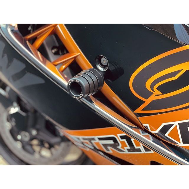 ストライカー Hayabusa ガードスライダー 耐熱カーボンコンポジット仕様 STRIKER_2