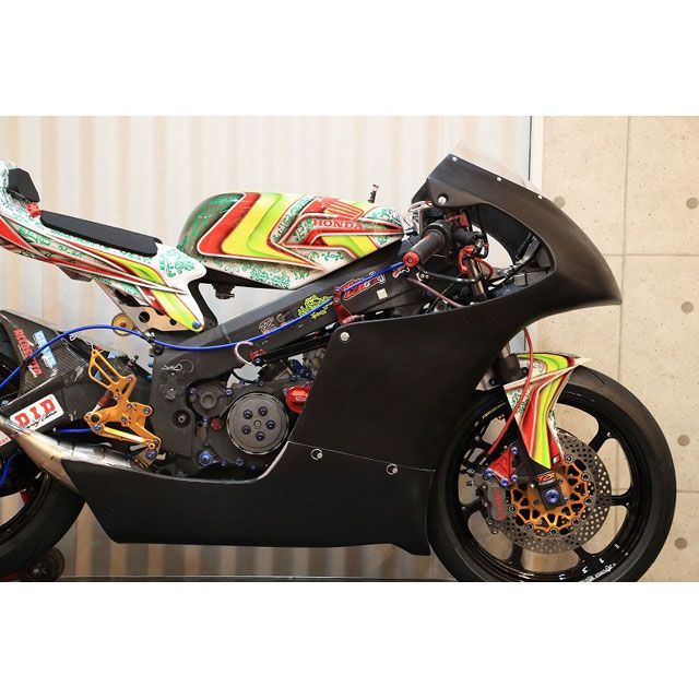 T2レーシング NSR250R オリジナル フルカウル TYPE-3 ストリートタイプ FRP製 黒ゲル+カーボン MC21・28 スクリーン ゴー…_1