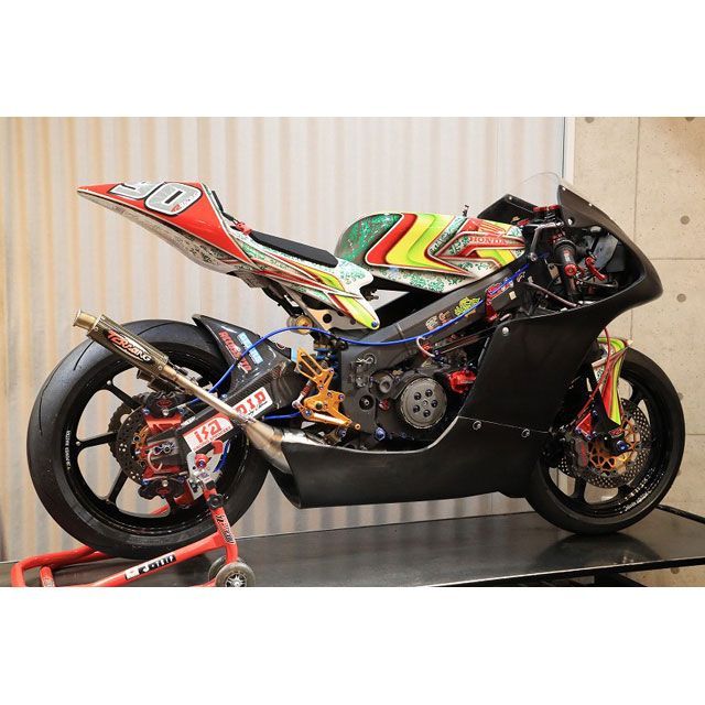T2レーシング NSR250R オリジナル フルカウル TYPE-3 ストリートタイプ FRP製 黒ゲル+カーボン MC21・28 スクリーン ゴー…_4