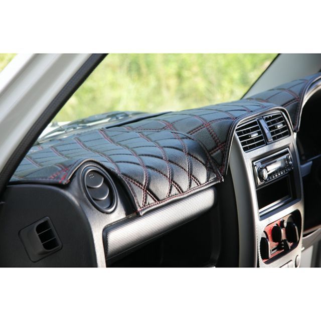 【メーカー直送】ビーエムエス ジムニー JB23W JB43W 用 ダッシュ ボード マット ツイーター有り/オートライトシステム無しLeos レオ…の通販は 10,871円