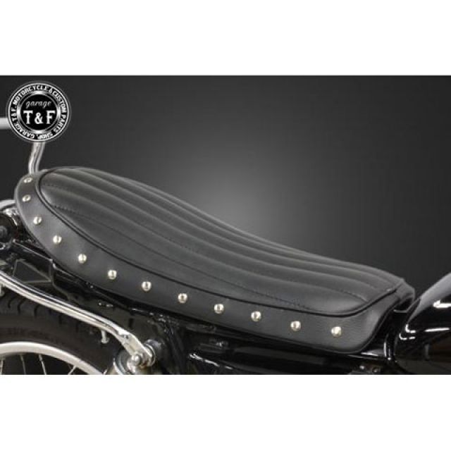 ガレージT&F SR400（インジェクションモデル） SR400（キャブモデル） スタッド付きバーチカルシート（Face-7） T&F バイクの通販は 32,265円