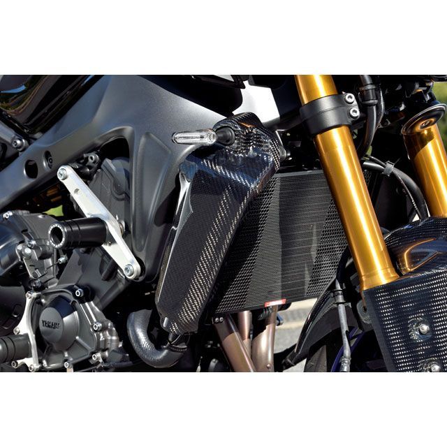 マジカルレーシング MT09/SP ラジエターシュラウド 材質 FRP製・黒