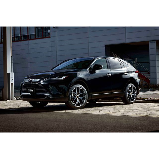 ステンレスピラー トヨタ ノア 80/85系 純正バイザー装着車 ブラック 鏡面仕上げ 入数：1セット(10枚) AP-PILMR216-BK 15%オフNOAH VOXY 80系 ピラーカバー ピラー カーボン柄 ステンレス 外装 エアロ カスタム パーツ カーボン  \u203bサイドバイザー装着車のみ対応 VOXY80 &frasl; NOAH80 &frasl; 80VOXY &frasl; 80NOAH | REIZ TRADING