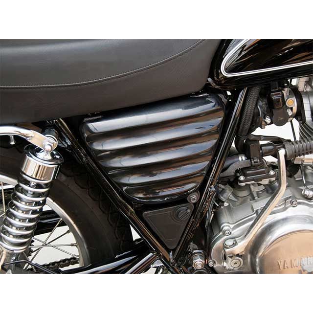 モーターロック SR400/500 SR400/500用 リブ付きサイドカバー Motor