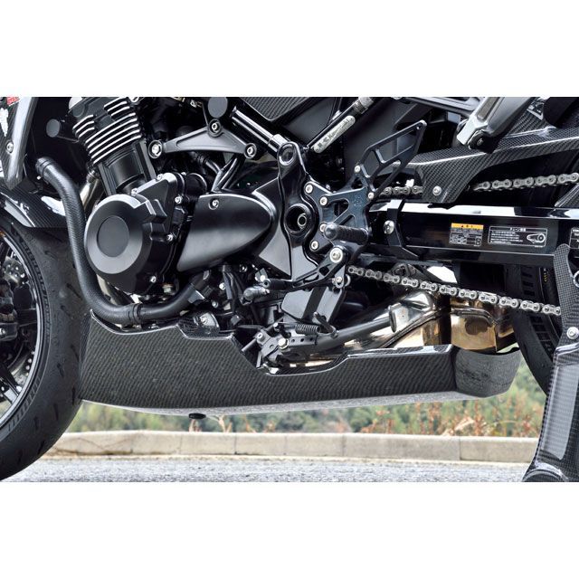 マジカルレーシング Z900RS アンダーカウル ロングタイプ 素材