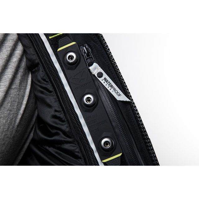 momo レース R-12 32φ 美品 正規品 NFCタグ ステアリ momo レース R-12 32φ 美品 正規品 NFCタグ ステアリ momo レース R-12