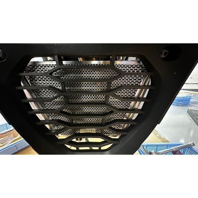 アエラ RSV4 Factory ラジエター＆オイルクーラープロテクターセット（ステンレス） AELLA_2