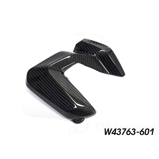 ワンダーリッヒ カーボンスパークプラグコネクタカバー RH Wunderlich バイクの通販は