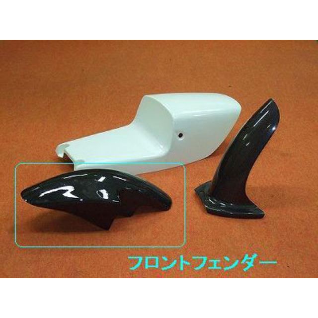 クレバーウルフ RZ50 フロントフェンダー 材質 カーボン平織 CLEVERWOLF バイクの通販は 22,096円