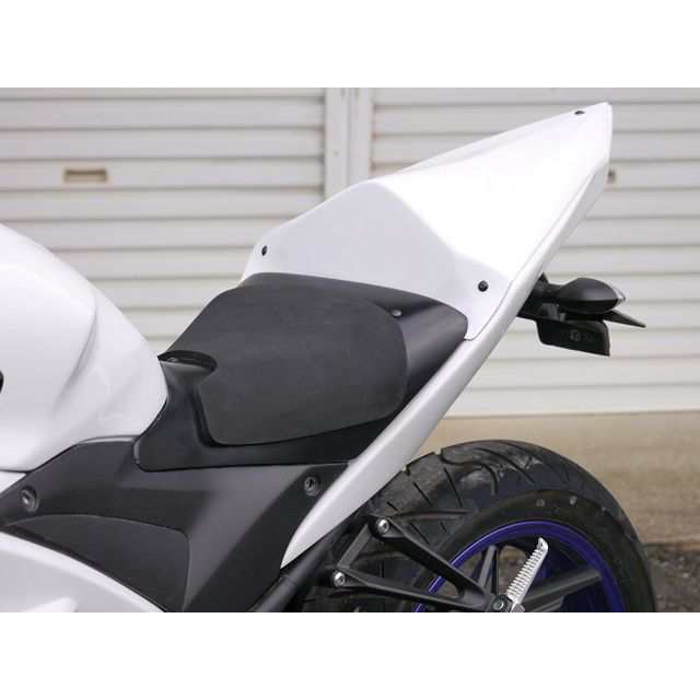 才谷屋ファクトリー YZF-R25 シングルシート/レース/シート高20mmアップ仕様/タンデムシートカバー部ビス止仕様 仕様 白ゲル Saitan…