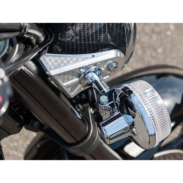 PMC Z900RS ライトステーカバー　純正ウインカー対応 シャイニングシルバー ハニカムライトステーカバー（純正