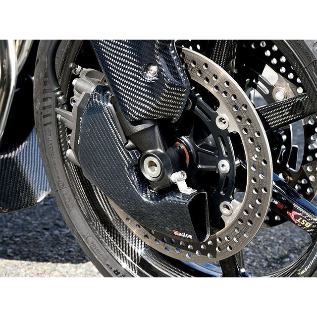マジカルレーシング Z900RS SE ストリートボディーワーク/キャリパークーリングダクト 素材 綾織りカーボン製 Magical Racing
