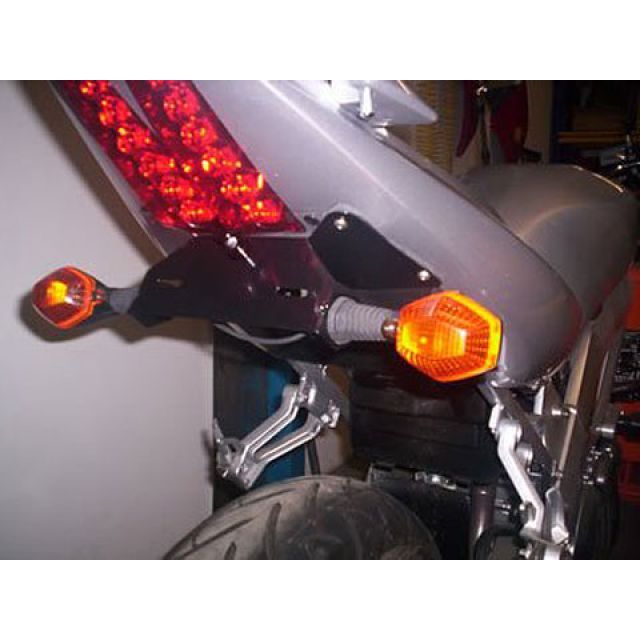 アールアンドジー SV1000/S SV650/S フェンダーレスキット（ブラック） R&G