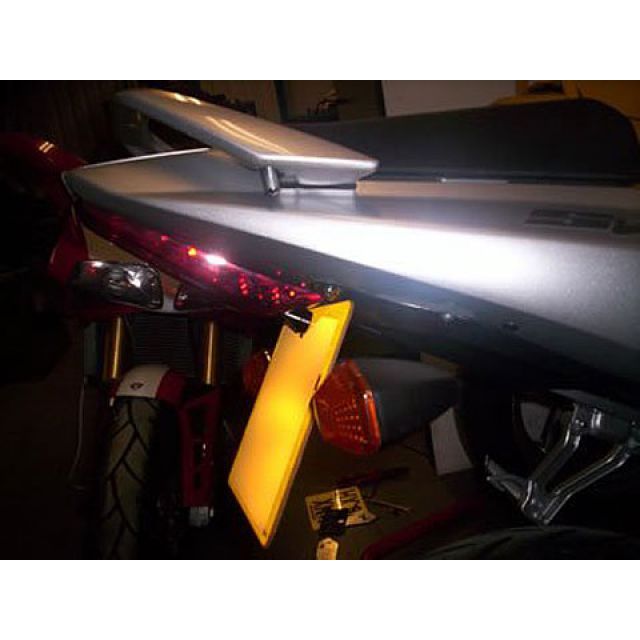 アールアンドジー SV1000/S SV650/S フェンダーレスキット（ブラック） R&G_5