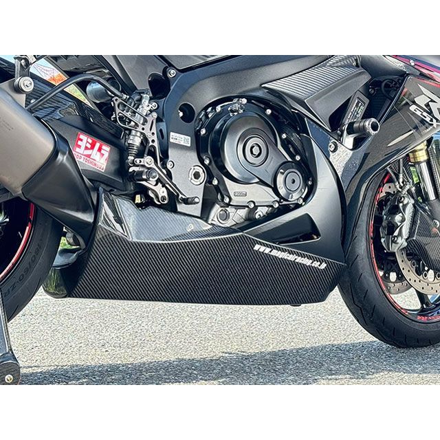 マジカルレーシング GSXR750 アンダーカウルトレイ 材質 FRP製