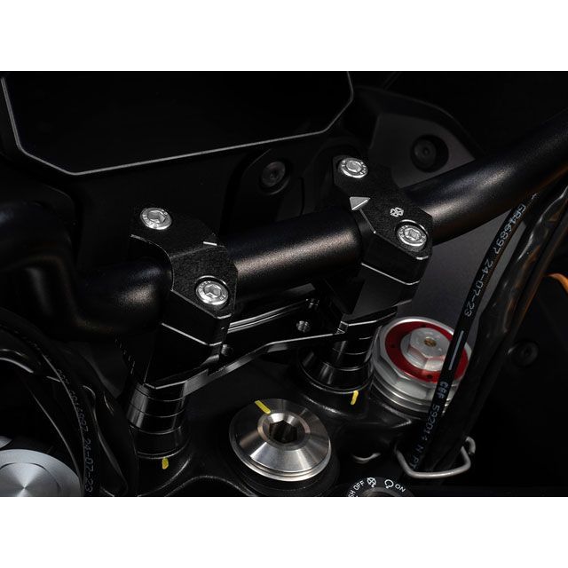 ギルズツーリング V100 Stelvio 2DGT アジャスタブル ハンドルバーライザー（ブラック） GILLES TOOLING バイクの通販は 36,878円