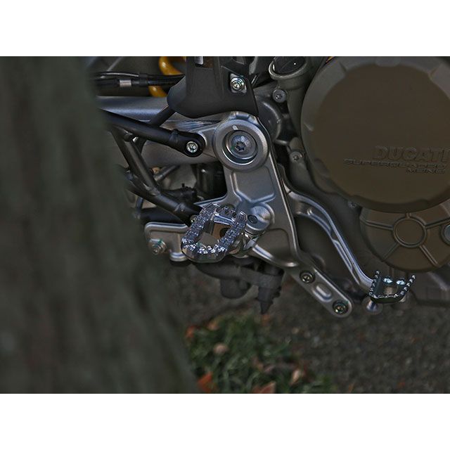アエラ スクランブラー2G Hypermotard 698Mono アルミ削り出し可変ステップバーキット（Hypermotard698Mono） カ…_12