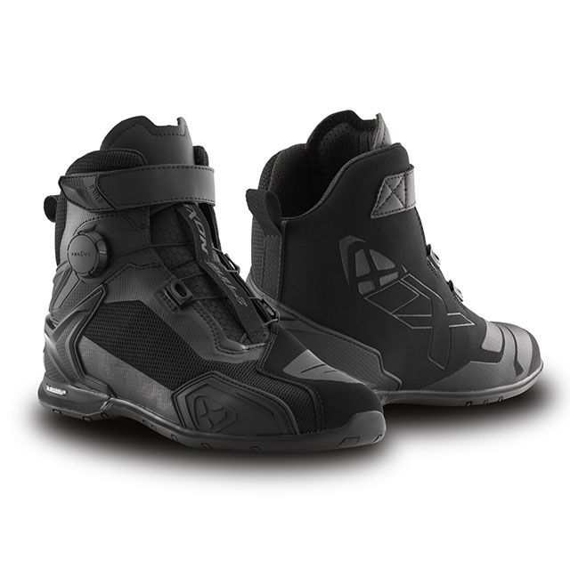 IXON（イクソン）BULL 2 WP ブーツ (BLACK/WHITE/RED) | IXON