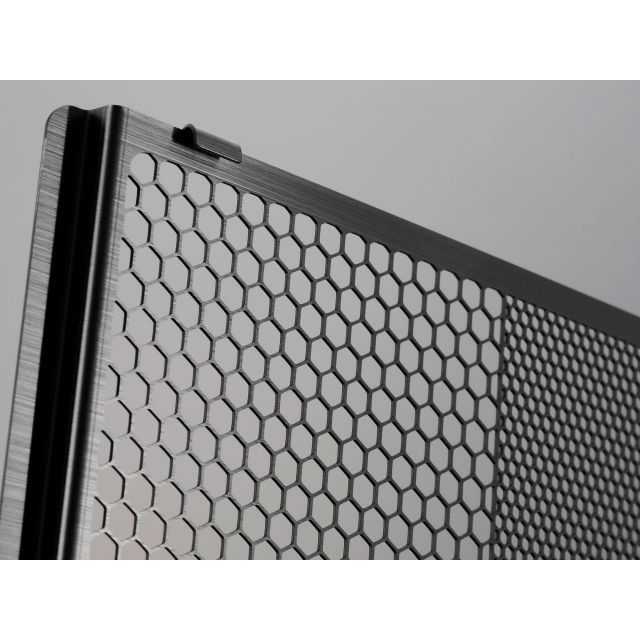 エッチングファクトリー R12 nineT R12 nineT用オイルクーラーガードSB（ブラック） カラー 赤エンブレム ETCHING FACT…