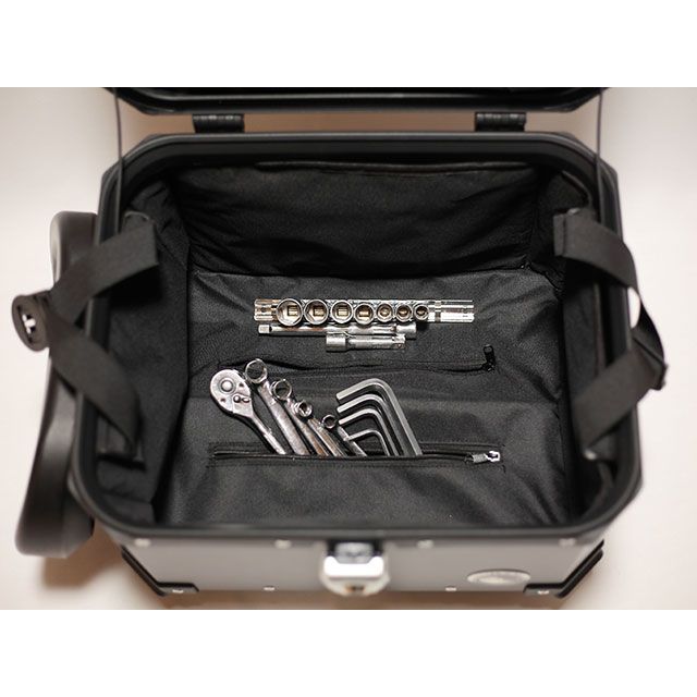 クーケース リア アルミ トップケース  Q5/55L アジャスタブルバックレスト標準装備（ブラック） COOCASE_12