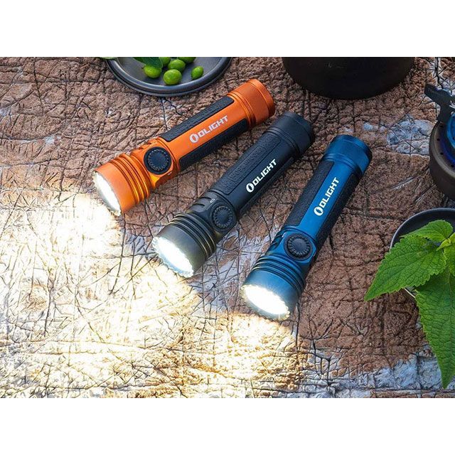 OLIGHT(オーライト) Seeker 4 Pro オレンジ Olight Seeker 4 Pro: 4600ルーメン高出力懐中電灯 - Olight Japan