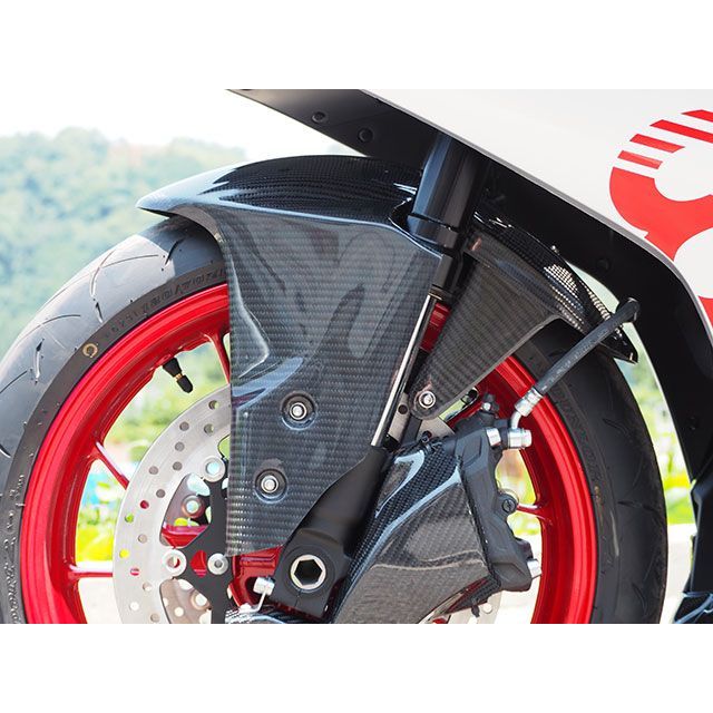 マジカルレーシング GSX-8R フロントフェンダー 材質 平織りカーボン製 Magical Racing