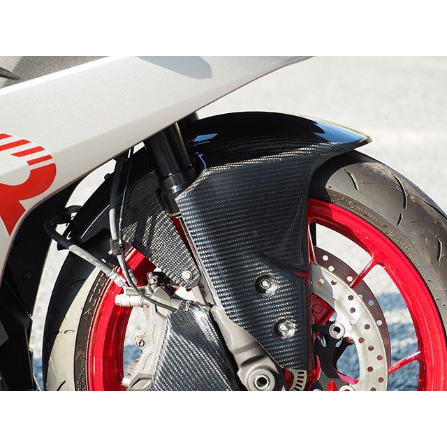 マジカルレーシング GSX-8R フロントフェンダー 材質 平織りカーボン製 Magical Racing