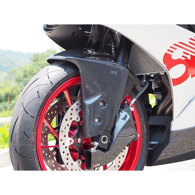 マジカルレーシング GSX-8R フロントフェンダー 材質 平織りカーボン製 Magical Racing