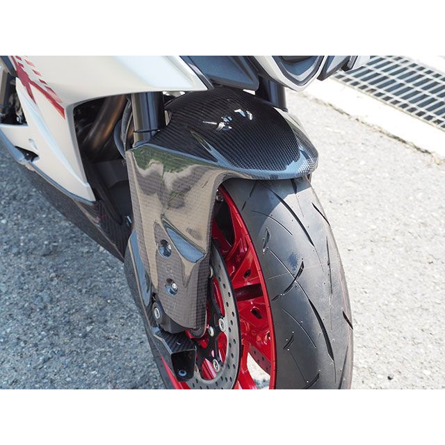 マジカルレーシング GSX-8R フロントフェンダー 材質 平織りカーボン製 Magical Racing