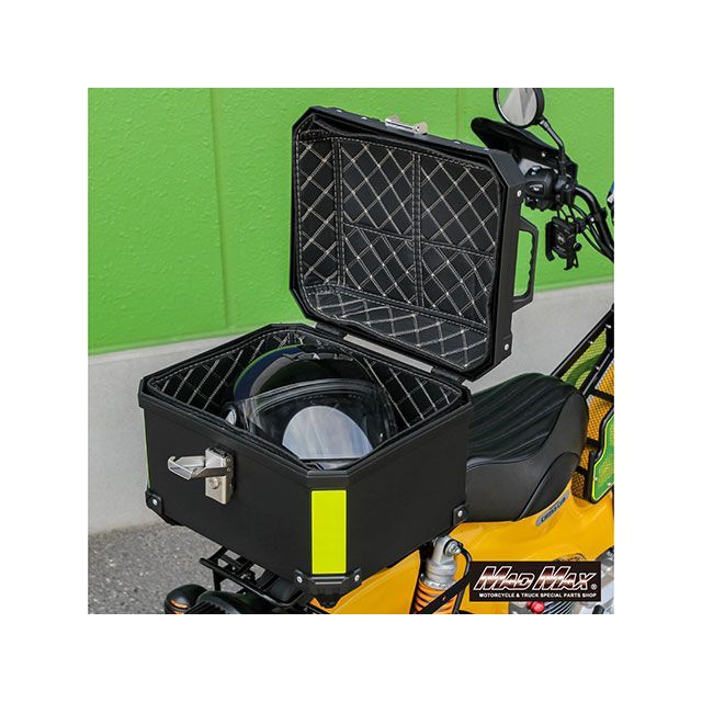 マッドマックス 汎用 自動二輪車用 後押しボックス席 THE SQUARE45（ザ・スクエア45） いの一番入れもの 45L（黒いこと） MADMAX