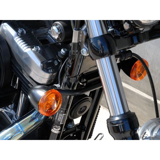 トランプ スポーツスター/ナローグライド HD Bow Style Turn Signal Bracket カラー Black 年式 98〜00年用…の通販は